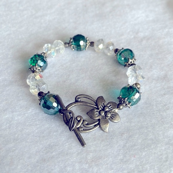 Aqua Swarovski Bracelet - Picture 1 of 3